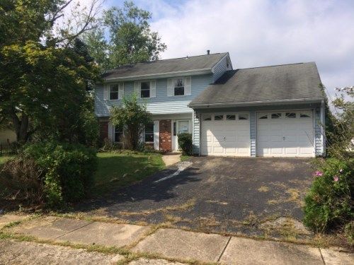 152 Arbor Meadow Dr, Sicklerville, NJ 08081