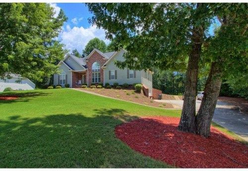 4646 Hartwell Dr, Douglasville, GA 30135