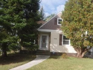 5082 Erwin St, Maple Heights, OH 44137