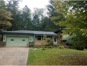 18325 Quinn Rd, Chagrin Falls, OH 44023