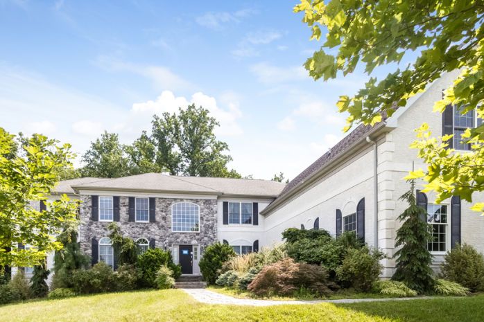 44 Lenfant Ct, Glen Mills, PA 19342