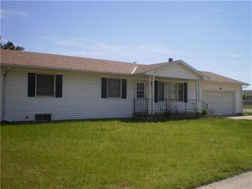 210 EAST 21ST STREET, Larned, KS 67550