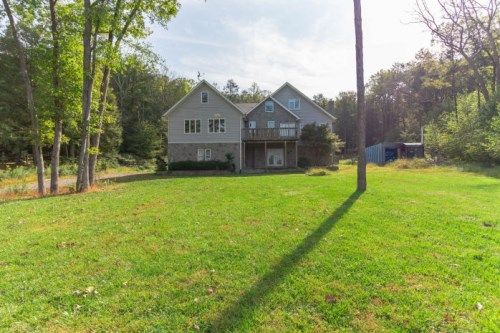 205 Plantation Dr, Lehighton, PA 18235