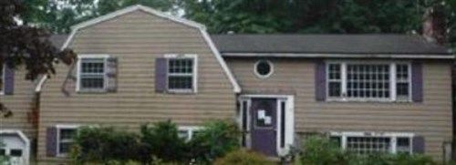 4 FORDWAY RD, Townsend, MA 01469