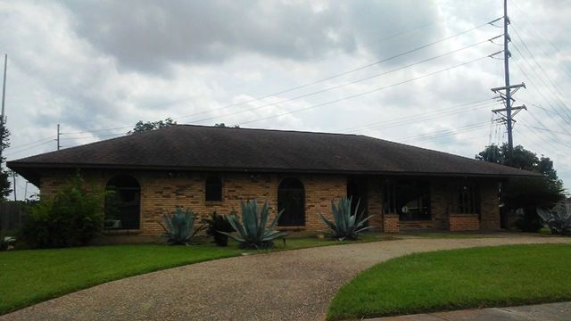 409 Plaza Cir, Bossier City, LA 71111