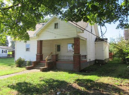 310 W Morton St, Morganfield, KY 42437