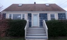 37 Shore Dr Waterford, CT 06385