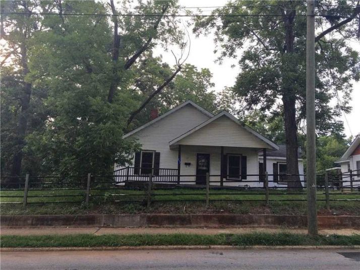 217 Barnesville St, Thomaston, GA 30286