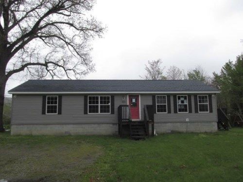 305 N Club Rd, Stoystown, PA 15563