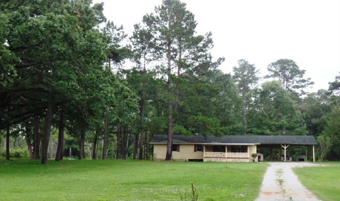 46 Cannon Rd, Pineville, LA 71360