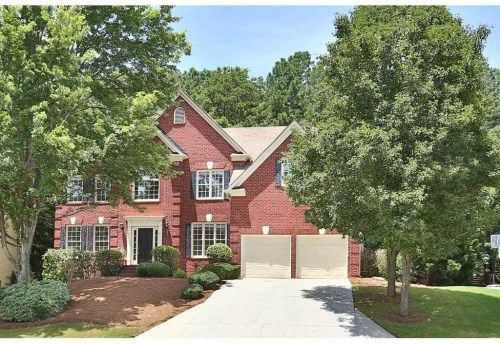 7245 Fawn Lake Dr, Alpharetta, GA 30005