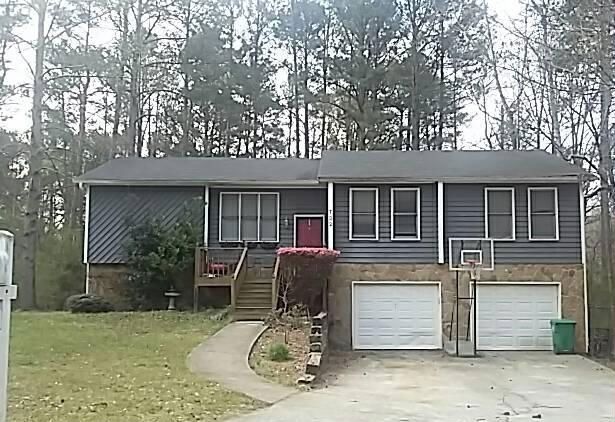 732 Harness Ct, Lithonia, GA 30058