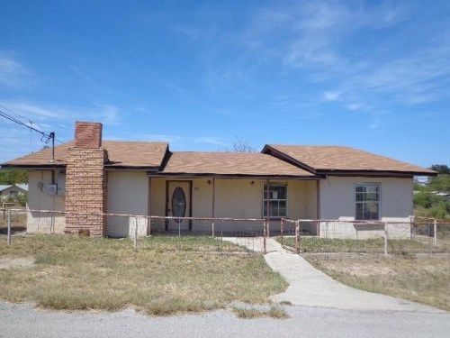 376 Alpine St, Comstock, TX 78837