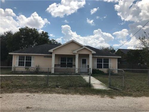 414 El Bano St, Alice, TX 78332