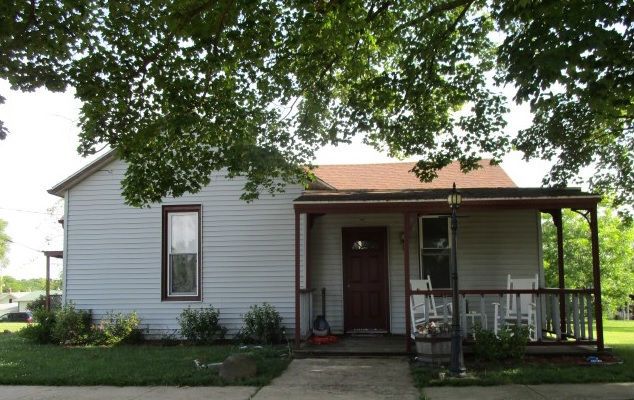 511 Jasper St, Frankford, MO 63441