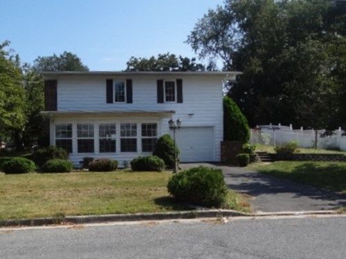 59 Dunn Ln, Pennsville, NJ 08070