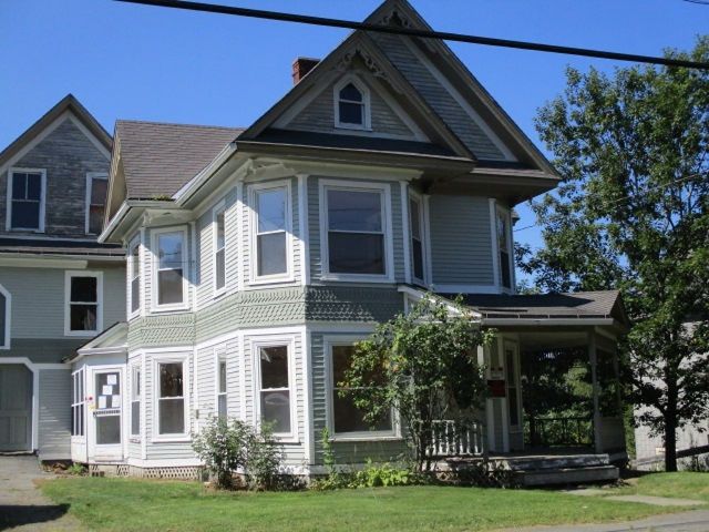 79 Pittsfield Ave, Hartland, ME 04943