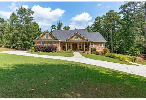 15 Cornish Trace Dr, Covington, GA 30014