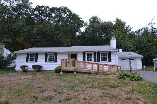 100 Lynn Rd, Bristol, CT 06010