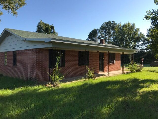 45 Lunati Rd, Holly Springs, MS 38635