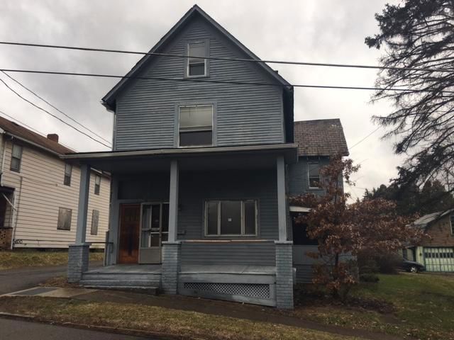 1426 S JEFFERSON STREET, New Castle, PA 16102