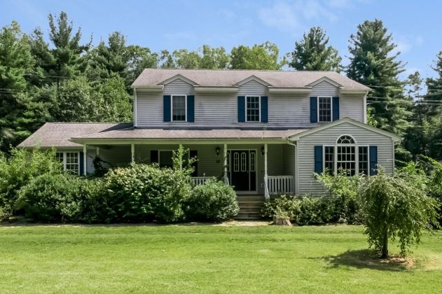 58 East Longmeadow Rd, Wilbraham, MA 01095