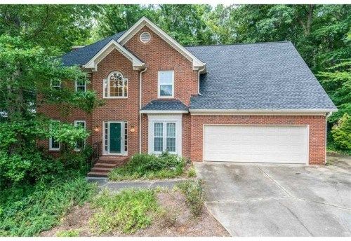 1101 Timber Glen Ct, Lilburn, GA 30047