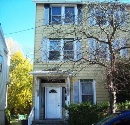 33 Conklin St, Poughkeepsie, NY 12601