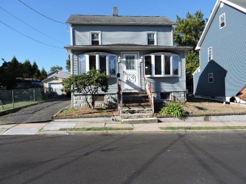 324 Cedar St, South Amboy, NJ 08879