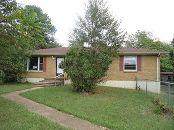 506 Wren Dr, Clarksville, TN 37040