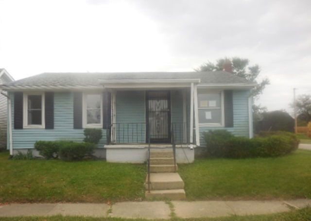 217 North St, West Manchester, OH 45382