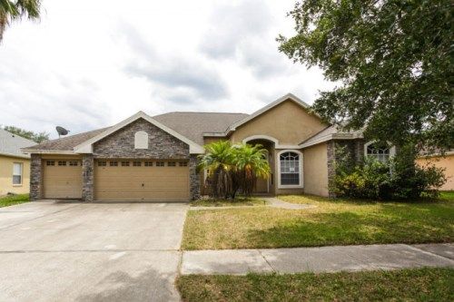 5504 Camille Ct, Lutz, FL 33558