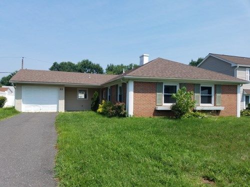 33 Midvale Lane, Willingboro, NJ 08046