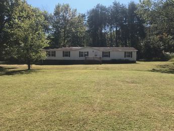 897 Morgan Rd, Eden, NC 27288