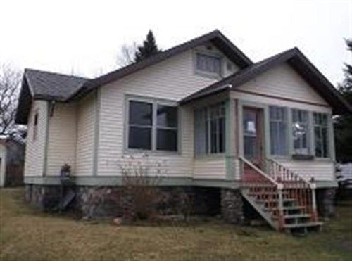 405 STAMBAUGH AVE, Iron River, MI 49935