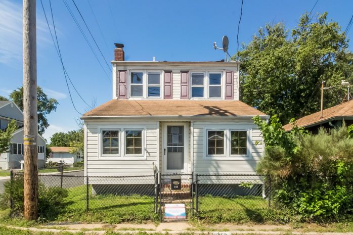 153 Bray Ave, Middletown, NJ 07748