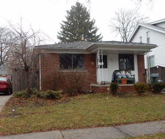 345 E Harry Ave, Hazel Park, MI 48030