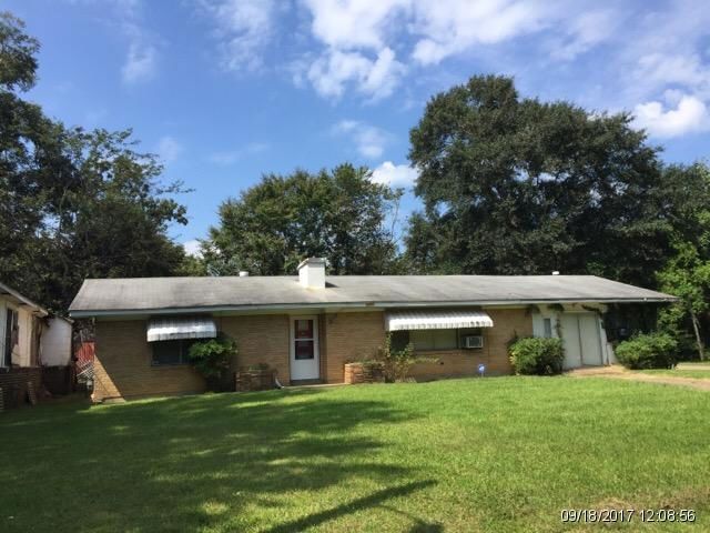 127 Martin Luther King N, Bastrop, LA 71220