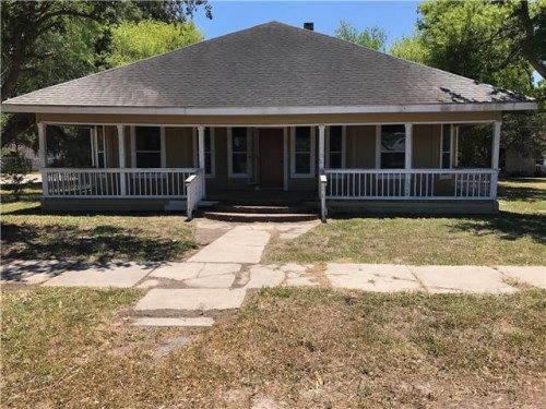 420 E 4th St, Alice, TX 78332