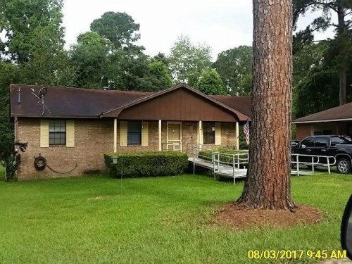 2213 Spurgeon St, Waycross, GA 31501