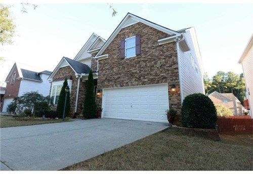 2740 Autumn Bluff Way, Lawrenceville, GA 30044