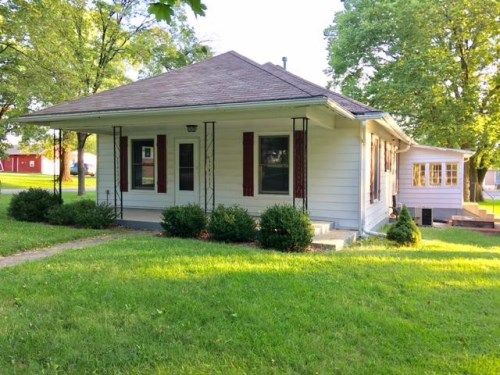 328 Locust St, Nortonville, KS 66060