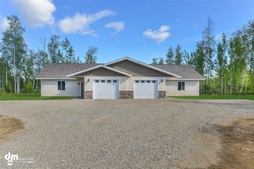 13752 W Airigin Drive #8, Big Lake, AK 99652