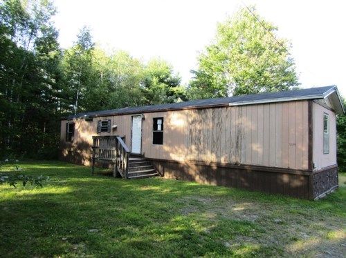 5579 Bennoch Rd, Lagrange, ME 04453