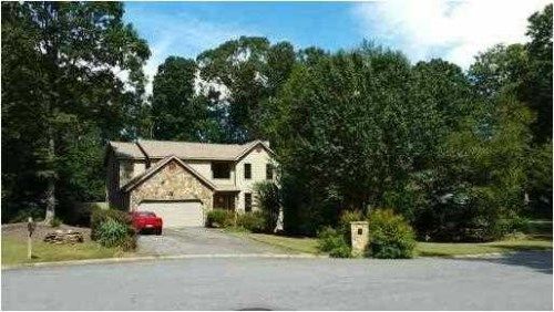 4511 Parkcrest Ct NE, Marietta, GA 30068