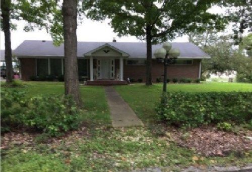 64 Seminole Trl, Clarksville, TN 37042