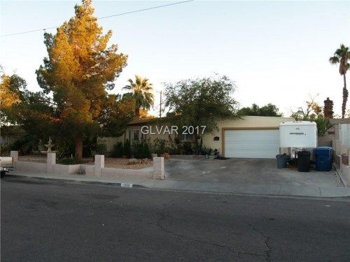 1933 Golden Arrow Drive, Las Vegas, NV 89169