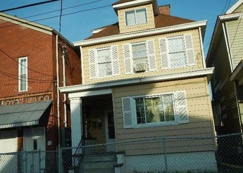 1121 9th St, Mc Kees Rocks, PA 15136