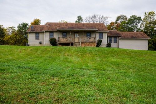 9015 Hoffman Rd Sw, Amanda, OH 43102