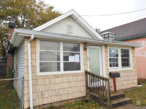 18 Randall Place, Keansburg, NJ 07734